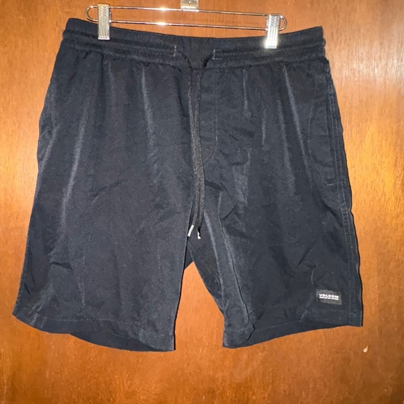 MEN'S LARGE BLACK SHORTS - Picture 1 of 3